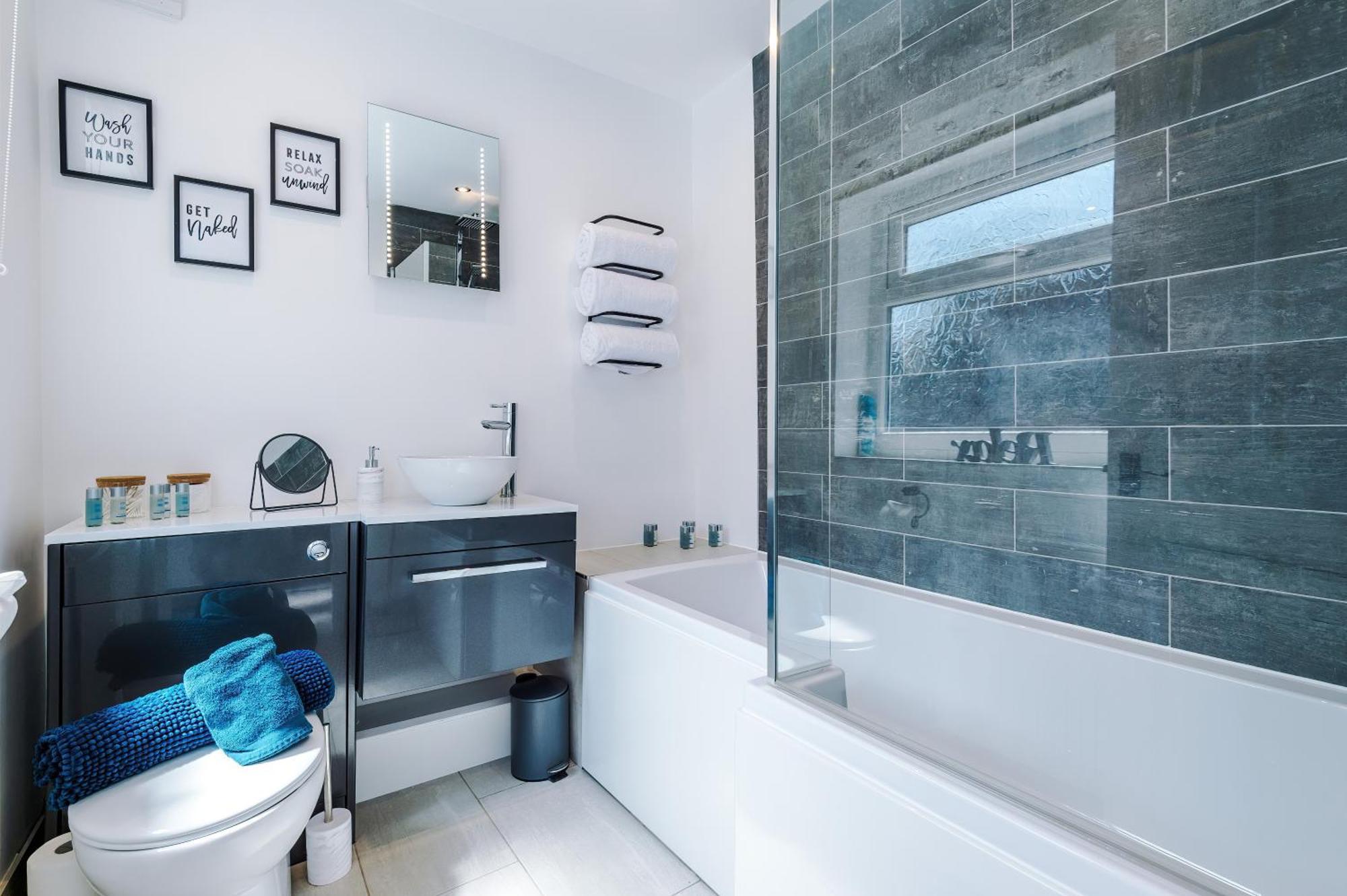 Spacious 3-Bed Home In Nantwich By 53 Degrees Property - Amazing Location, Ideal For Groups - Sleeps 6 Extérieur photo
