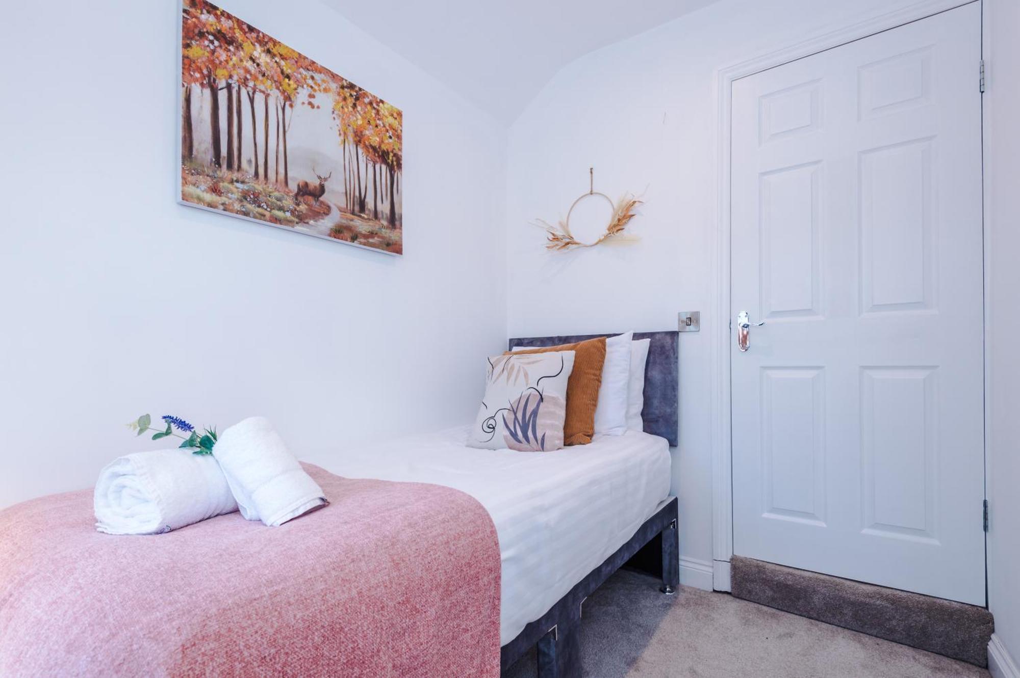 Spacious 3-Bed Home In Nantwich By 53 Degrees Property - Amazing Location, Ideal For Groups - Sleeps 6 Extérieur photo