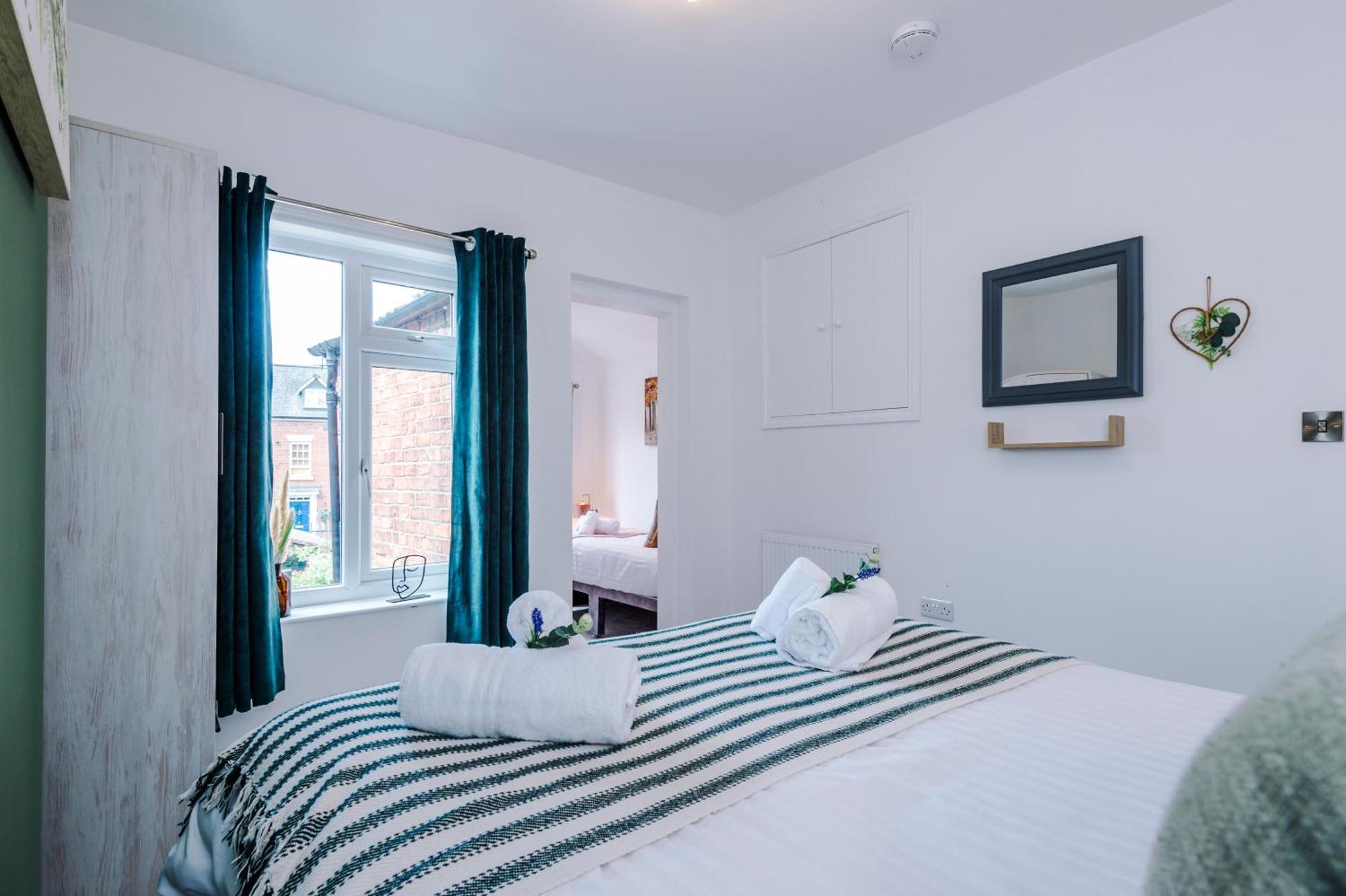 Spacious 3-Bed Home In Nantwich By 53 Degrees Property - Amazing Location, Ideal For Groups - Sleeps 6 Extérieur photo