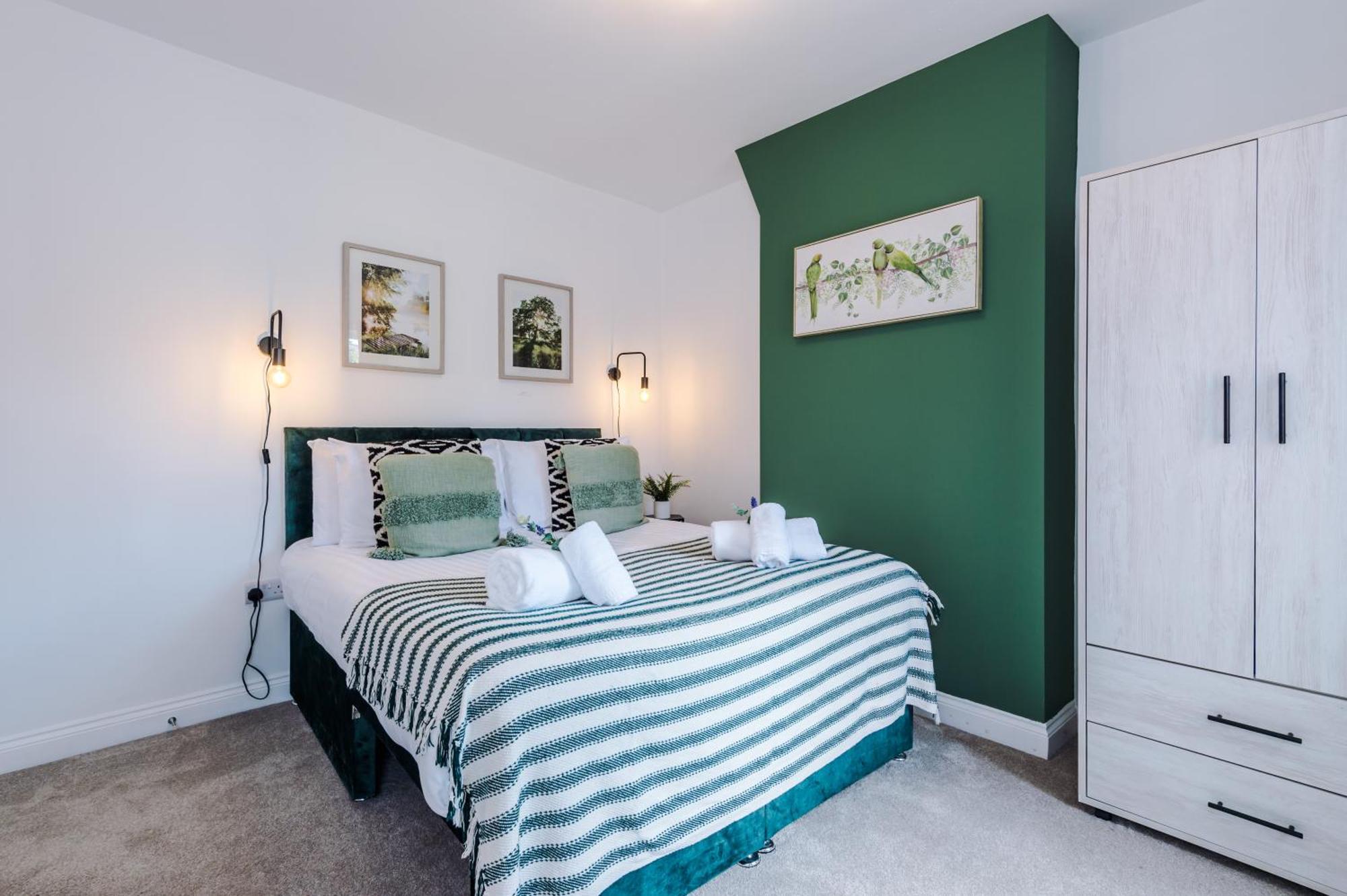 Spacious 3-Bed Home In Nantwich By 53 Degrees Property - Amazing Location, Ideal For Groups - Sleeps 6 Extérieur photo